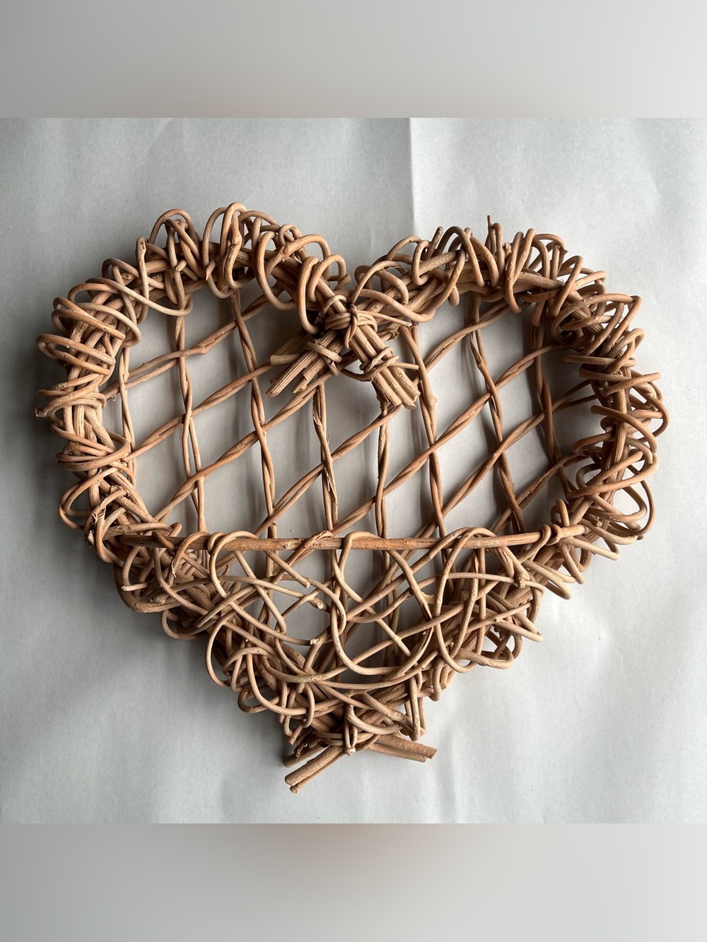 Vintage Cottagecore Rustic Woven Wicker Heart Wall Hanging Decor Basket 12x10”